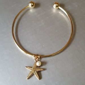 Starfish Pearl Cuff Gold Tone Bangle Bracelet NEW